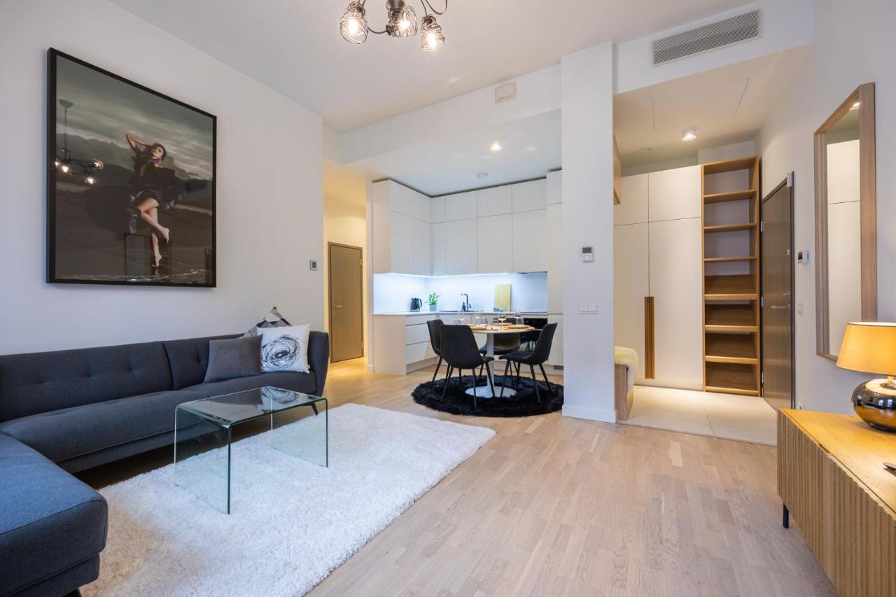 Rotermanni Apartment#Top Location#Spacious#Free Parking Талин Екстериор снимка