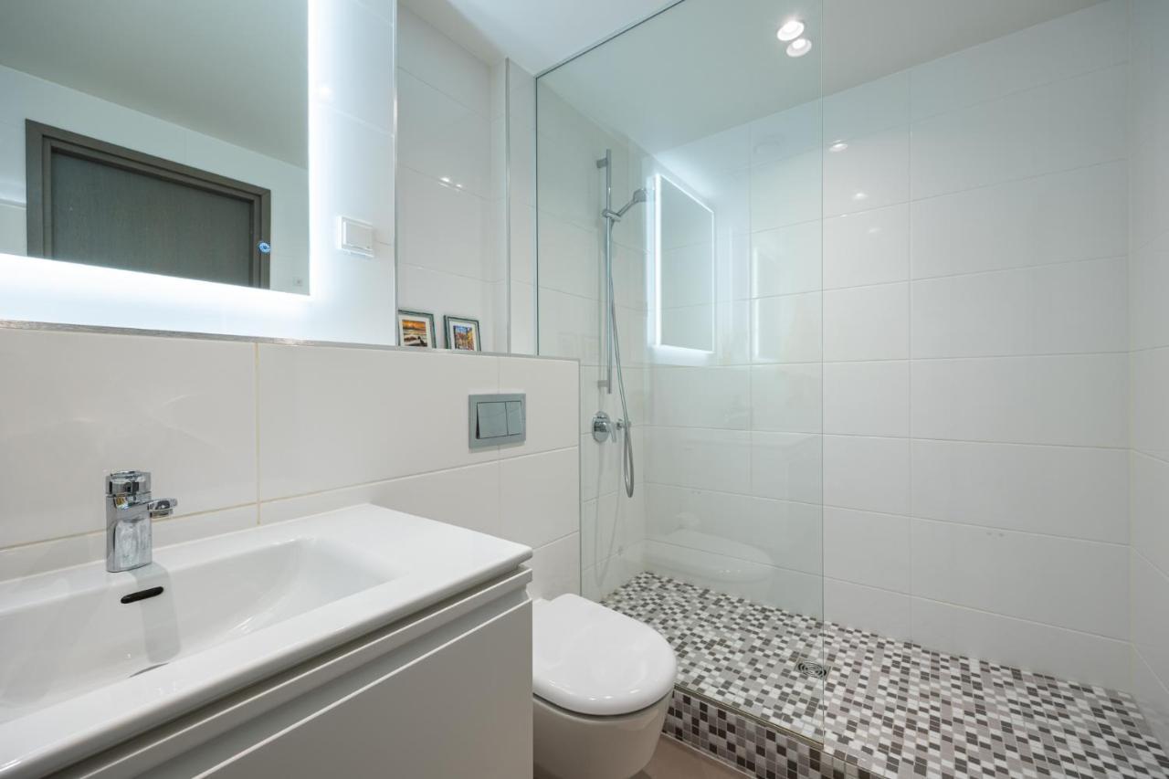 Rotermanni Apartment#Top Location#Spacious#Free Parking Талин Екстериор снимка