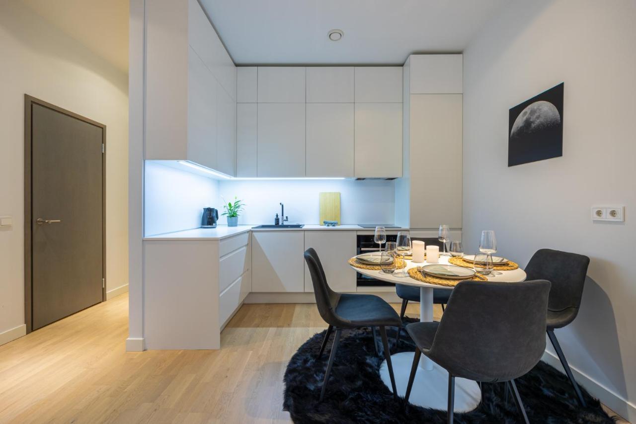 Rotermanni Apartment#Top Location#Spacious#Free Parking Талин Екстериор снимка