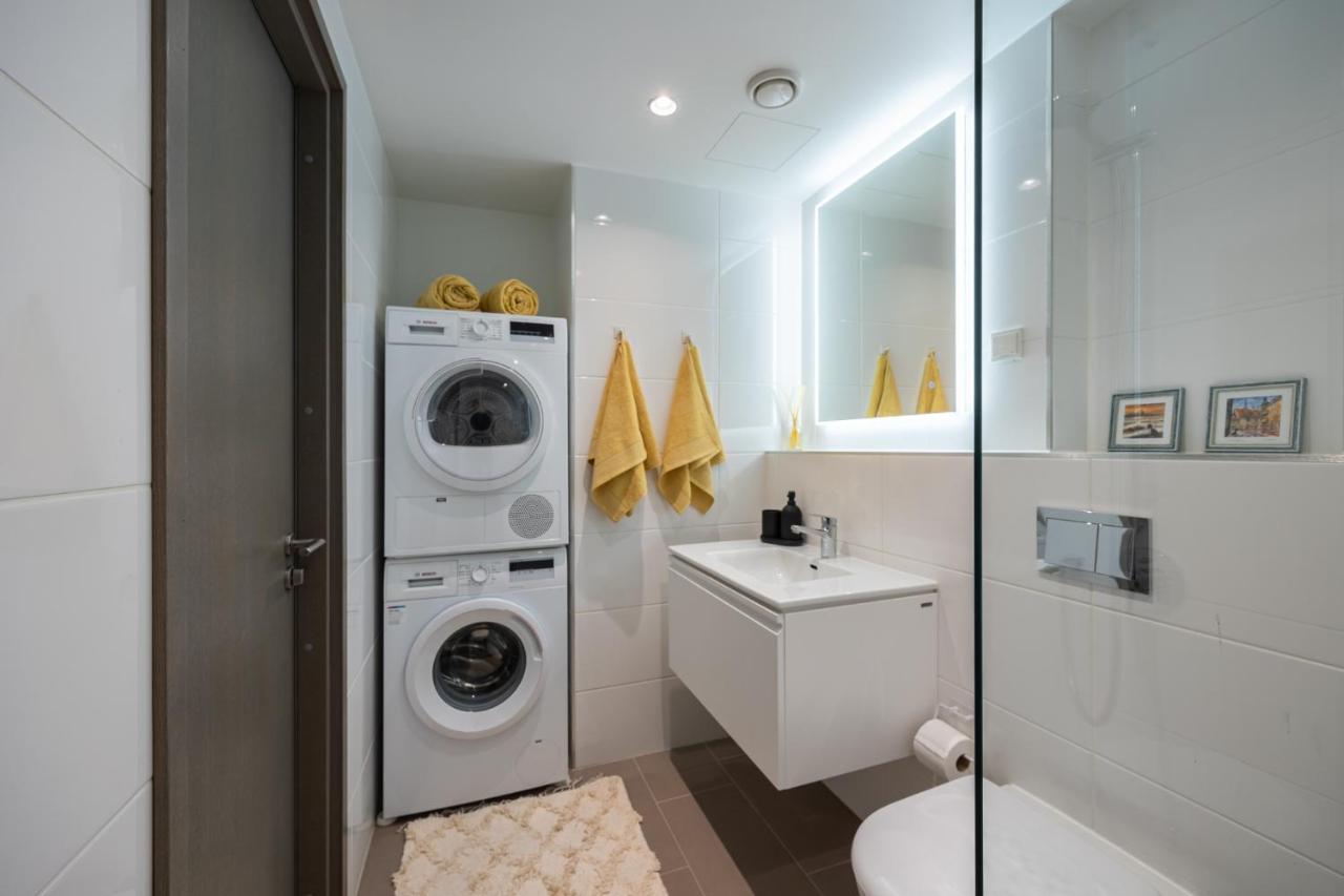 Rotermanni Apartment#Top Location#Spacious#Free Parking Талин Екстериор снимка